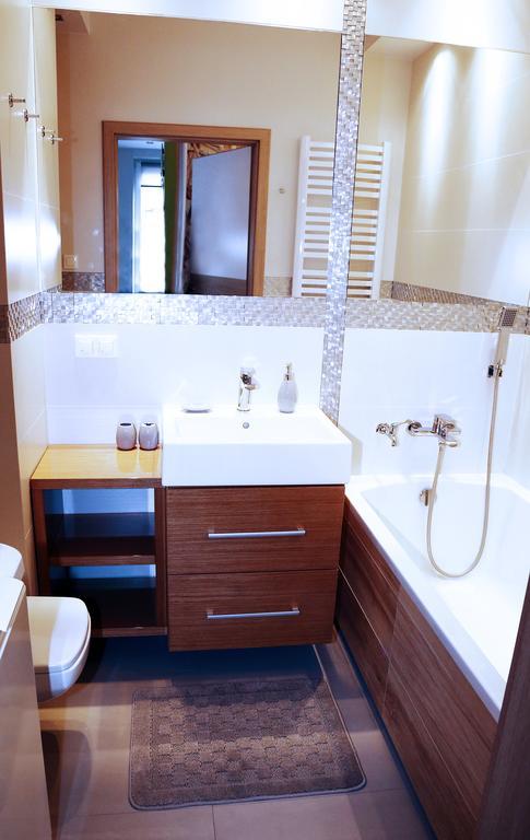 Apartament Teresa W Uniejowie Exteriér fotografie